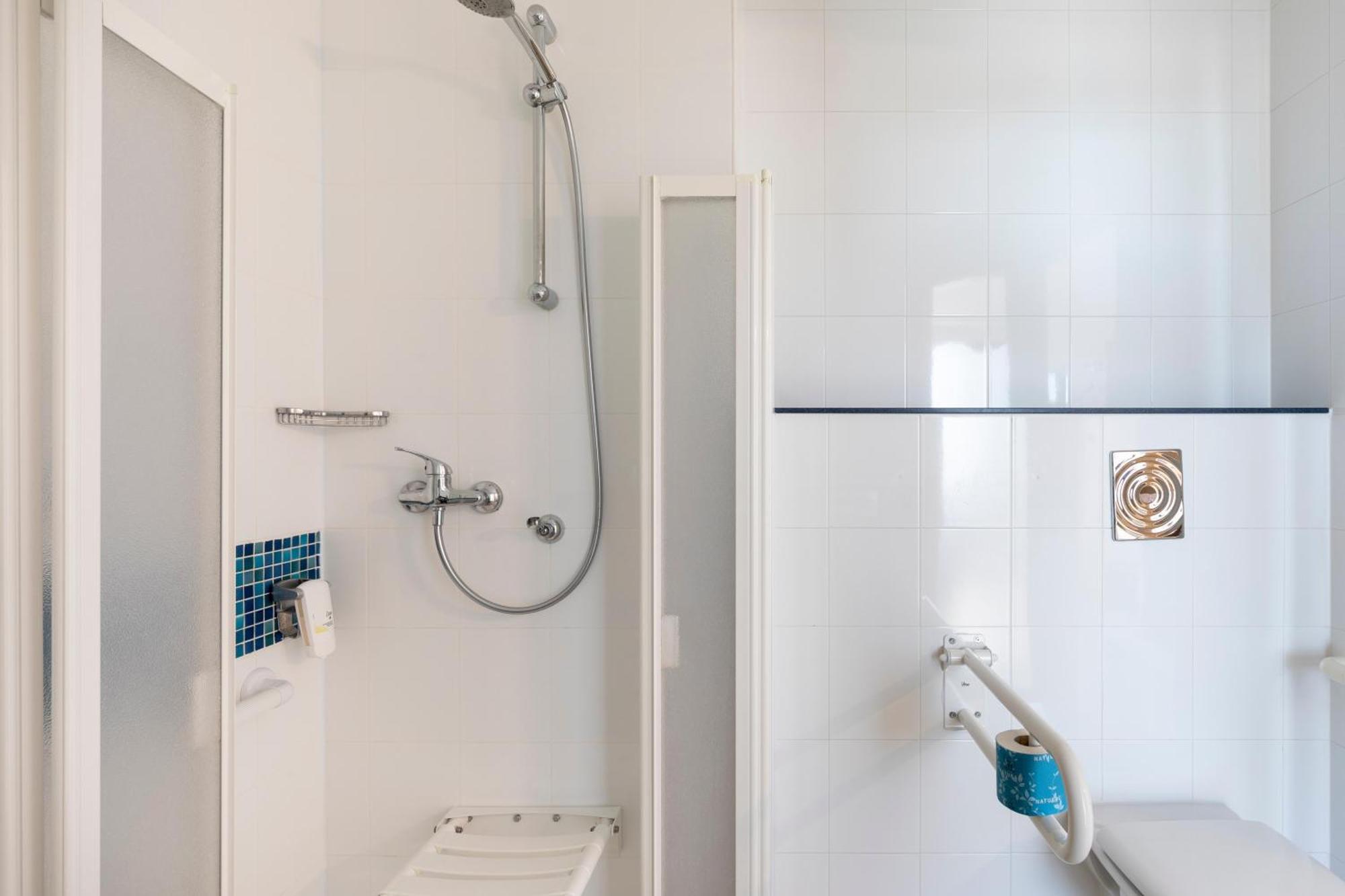 B&B Hotel Cherasco Langhe Eksteriør bilde