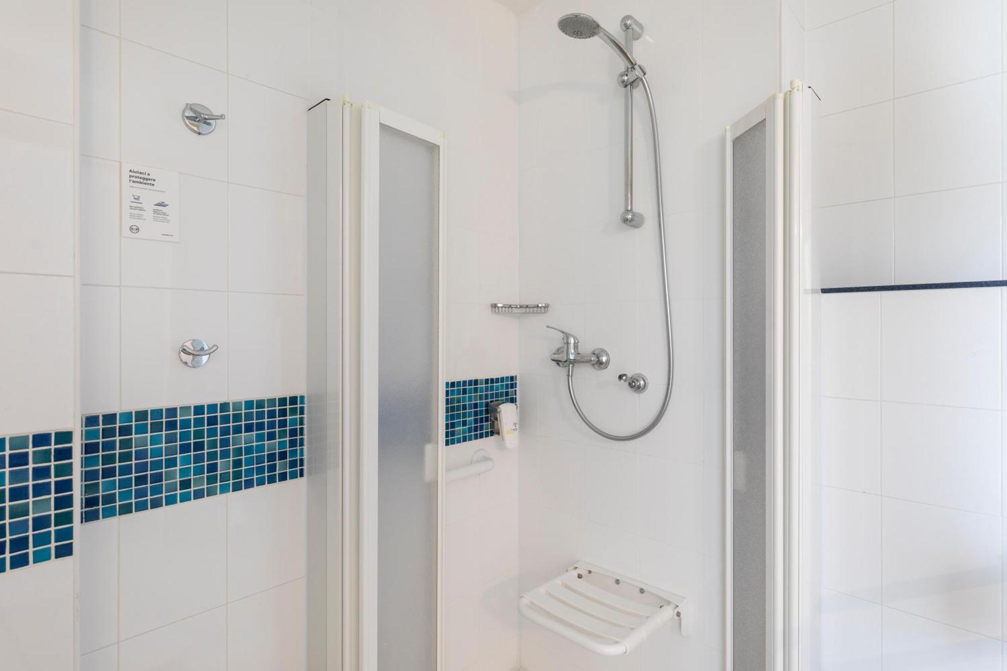 B&B Hotel Cherasco Langhe Eksteriør bilde