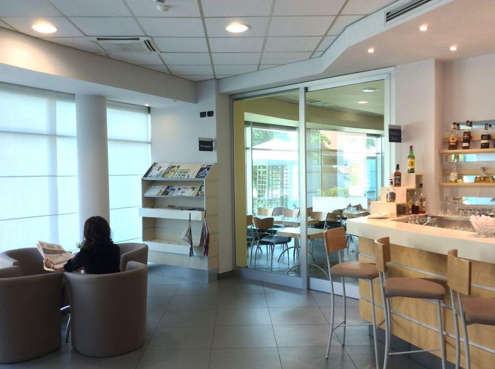 B&B Hotel Cherasco Langhe Eksteriør bilde