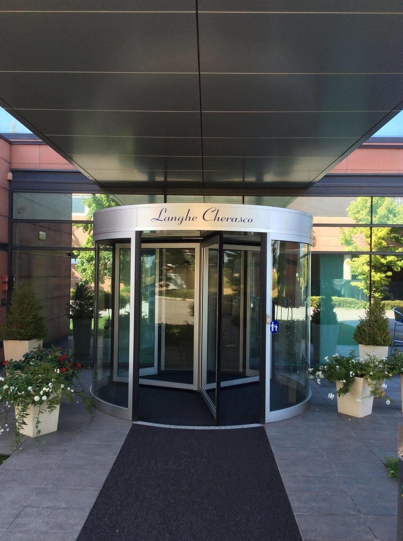 B&B Hotel Cherasco Langhe Eksteriør bilde